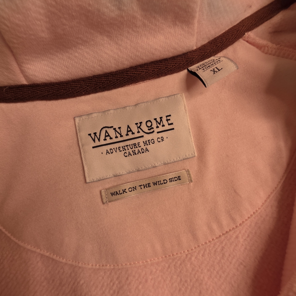 Wanakome Light Pink Sweatshirt with Brown Patch - Picture 4 of 5